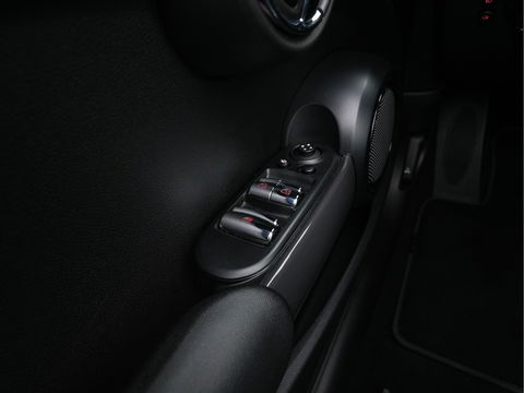 MINI Cabrio 1.5 Cooper Chili *LUXURY-LEATHER | FULL-LED | HEATED-SPORTSEATS | KEYLESS | NAVI-FULLMAP | ECC | PDC | CRUISE | 18''ALU*