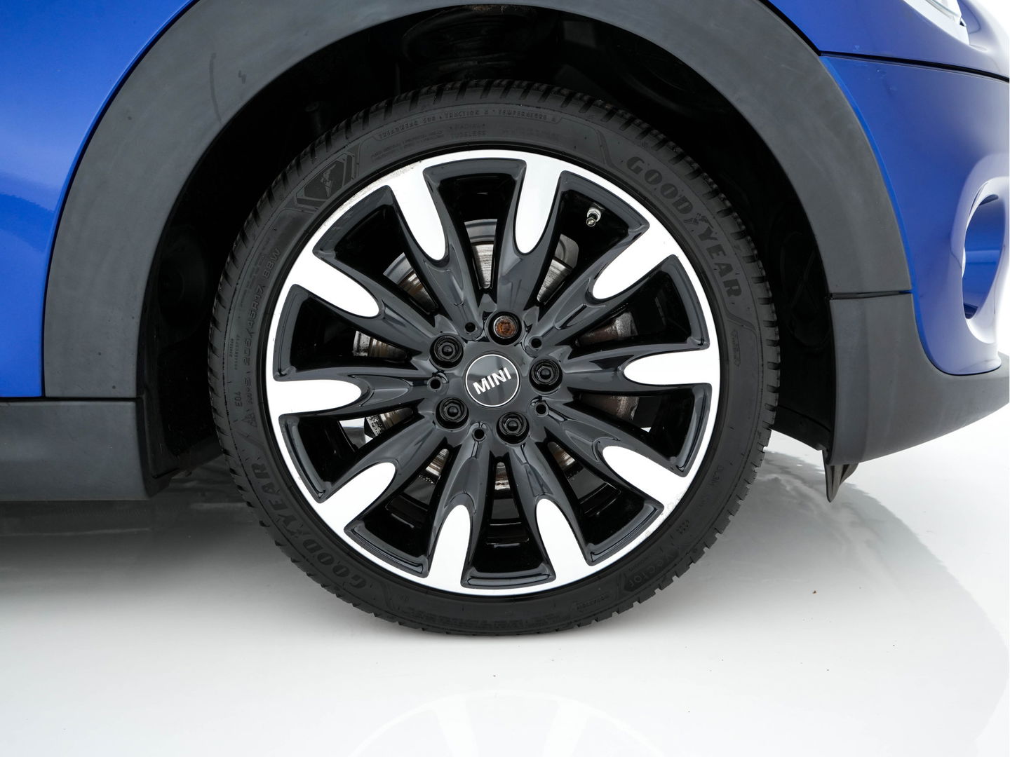 MINI Cabrio 1.5 Cooper Chili *LUXURY-LEATHER | FULL-LED | HEATED-SPORTSEATS | KEYLESS | NAVI-FULLMAP | ECC | PDC | CRUISE | 18''ALU*