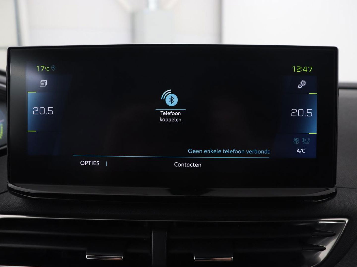 Peugeot 3008 1.6 HYbrid 225 Allure | Trekhaak | Camera | Half leder | Full LED | DAB | Parkeerhulp | Cruise control | Bluetooth | Climate control | PHEV | Plug In