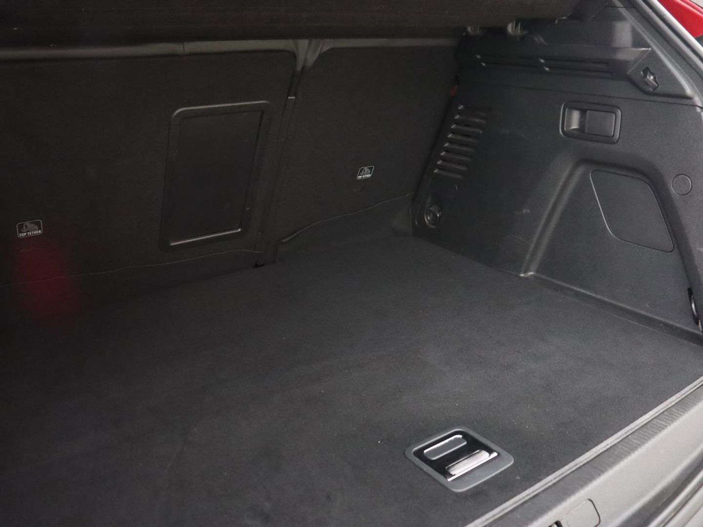 Peugeot 3008 1.6 HYbrid 225 Allure | Trekhaak | Camera | Half leder | Full LED | DAB | Parkeerhulp | Cruise control | Bluetooth | Climate control | PHEV | Plug In