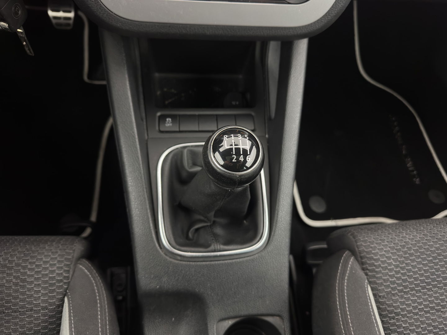 Volkswagen Scirocco 1.4 TSI R-Line *PANO | XENON | HEATED-SPORTSEATS | NAVI-FULLMAP | ECC | SUBWOOFER | PDC | PRIVACY-GLASS | 17''ALU*