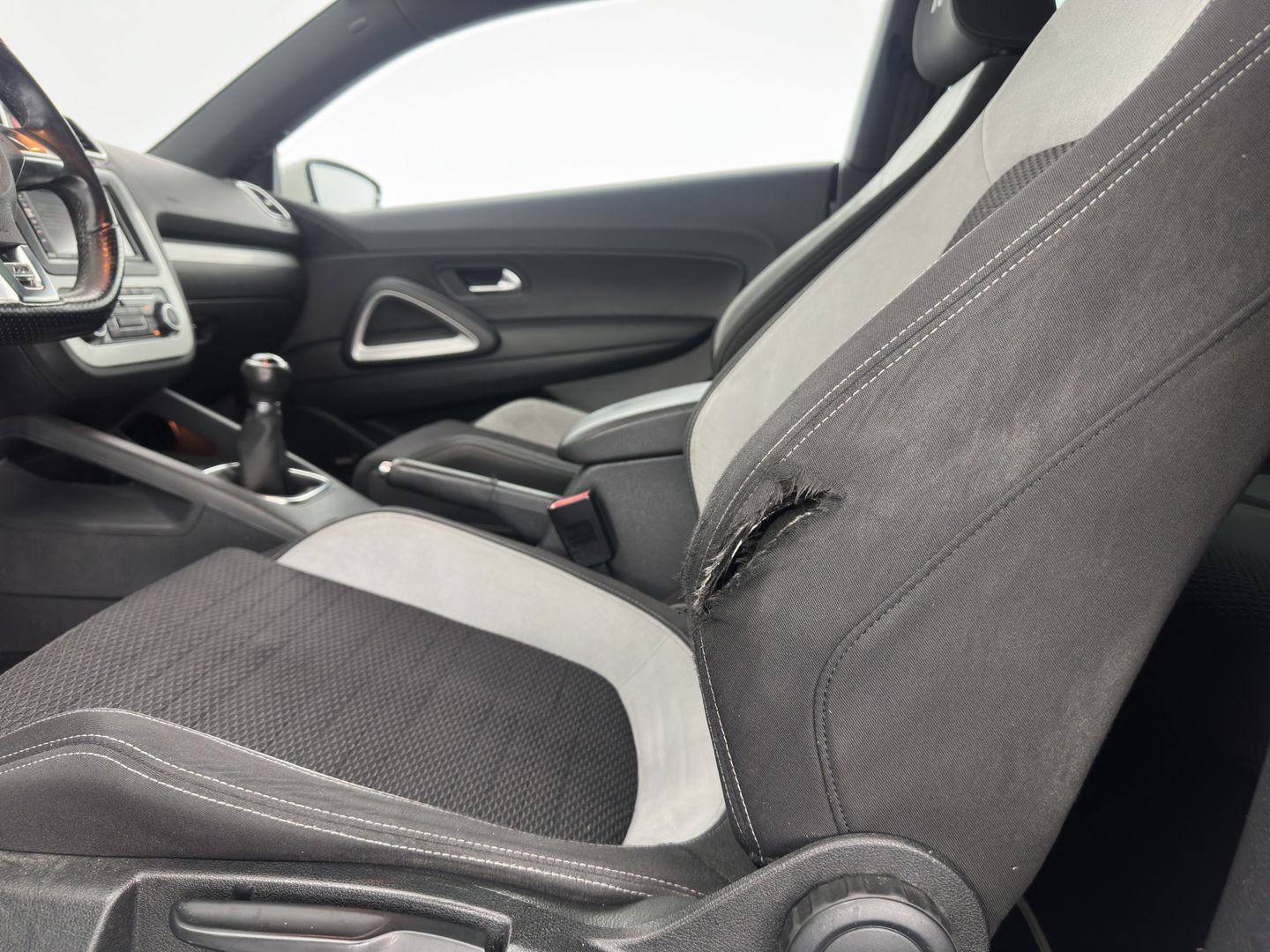 Volkswagen Scirocco 1.4 TSI R-Line *PANO | XENON | SPORT-SEATS | NAVI-FULLMAP | ECC | PDC | CRUISE | 17''ALU*