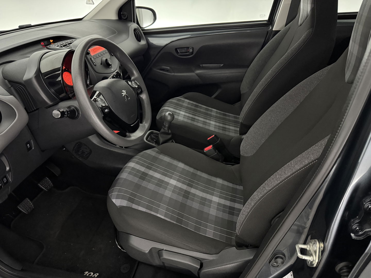 Peugeot 108 1.0 e-VTi Active | Airco | Elektrpakket | LED | NAP