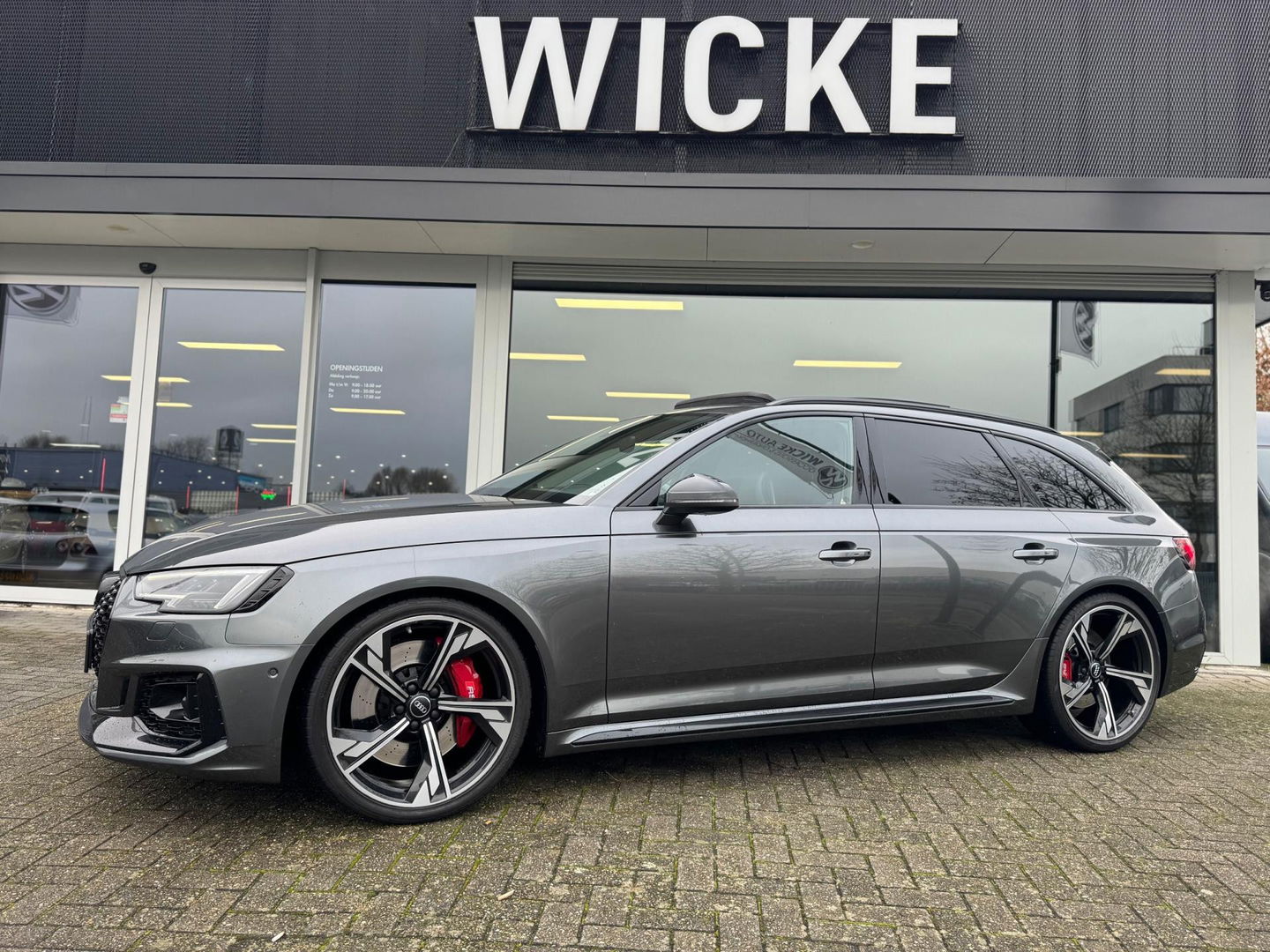 Audi A4 Avant 2.9 TFSI RS 4 quattro 450PK B&O 3D Pano Carbon Massage Leder