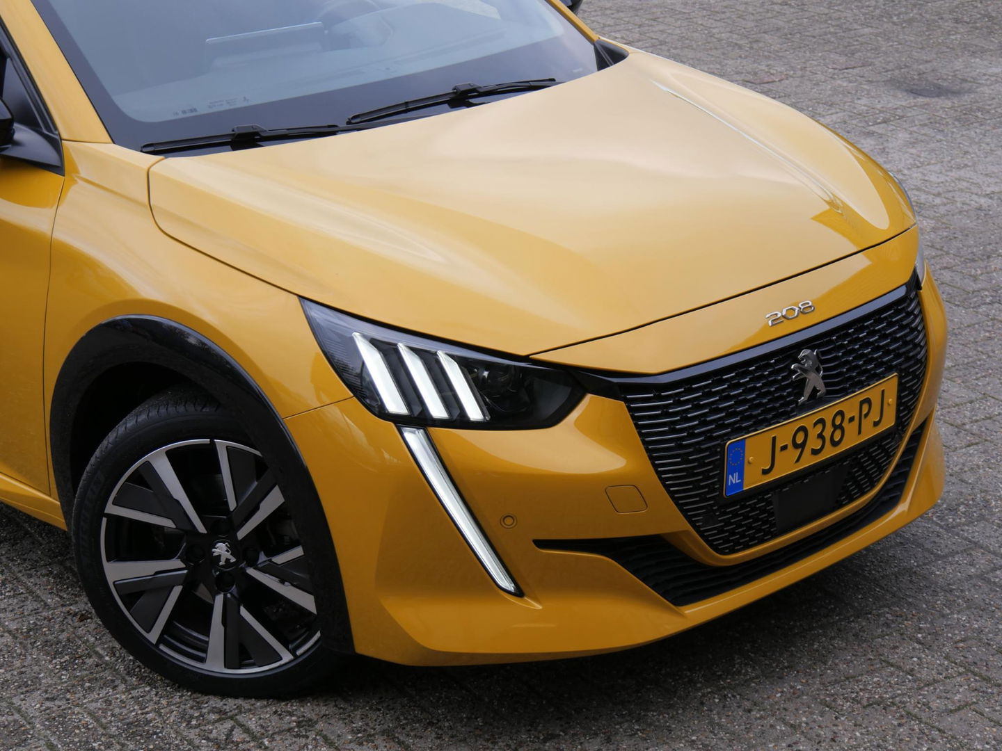 Peugeot 208 1.2 GT-LINE/ PANORAMADAK/ KEYLESS/ NL-AUTO VAN 1STE EIGENAAR