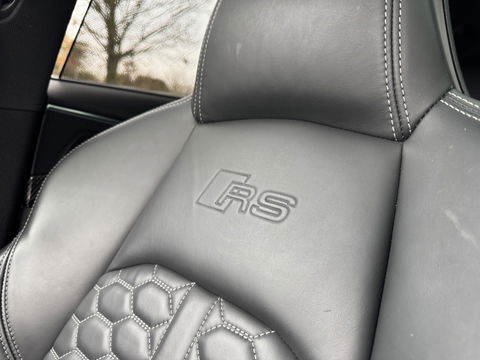 Audi A4 Avant 2.9 TFSI RS 4 quattro 450PK B&O 3D Pano Carbon Massage Leder