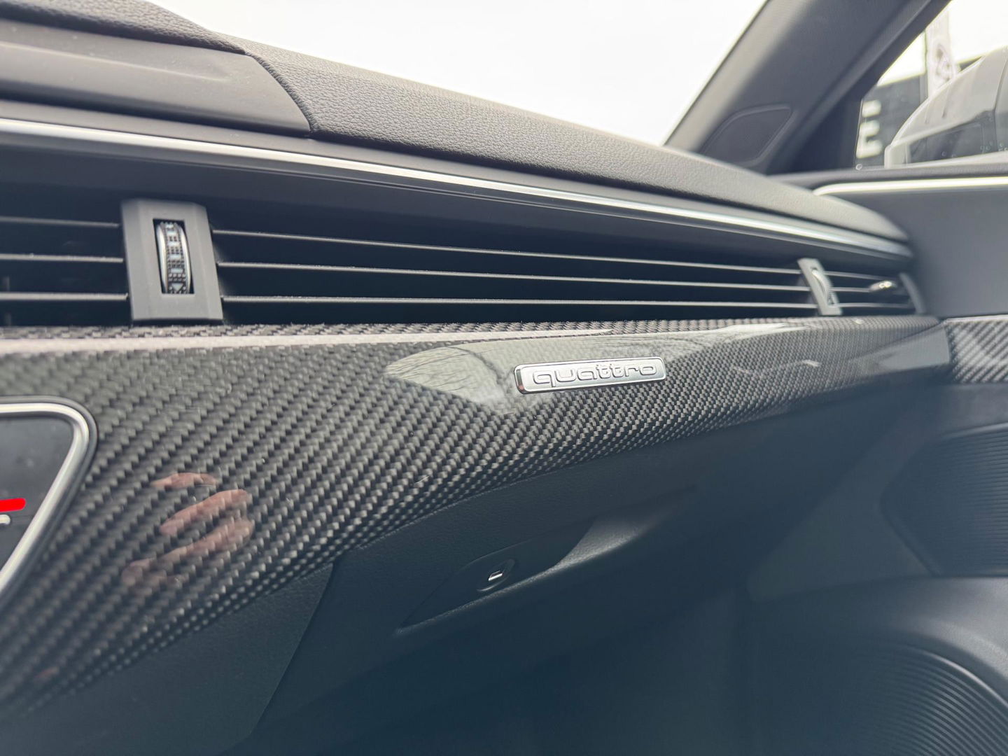 Audi A4 Avant 2.9 TFSI RS 4 quattro 450PK B&O 3D Pano Carbon Massage Leder