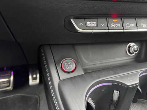 Audi A4 Avant 2.9 TFSI RS 4 quattro 450PK B&O 3D Pano Carbon Massage Leder