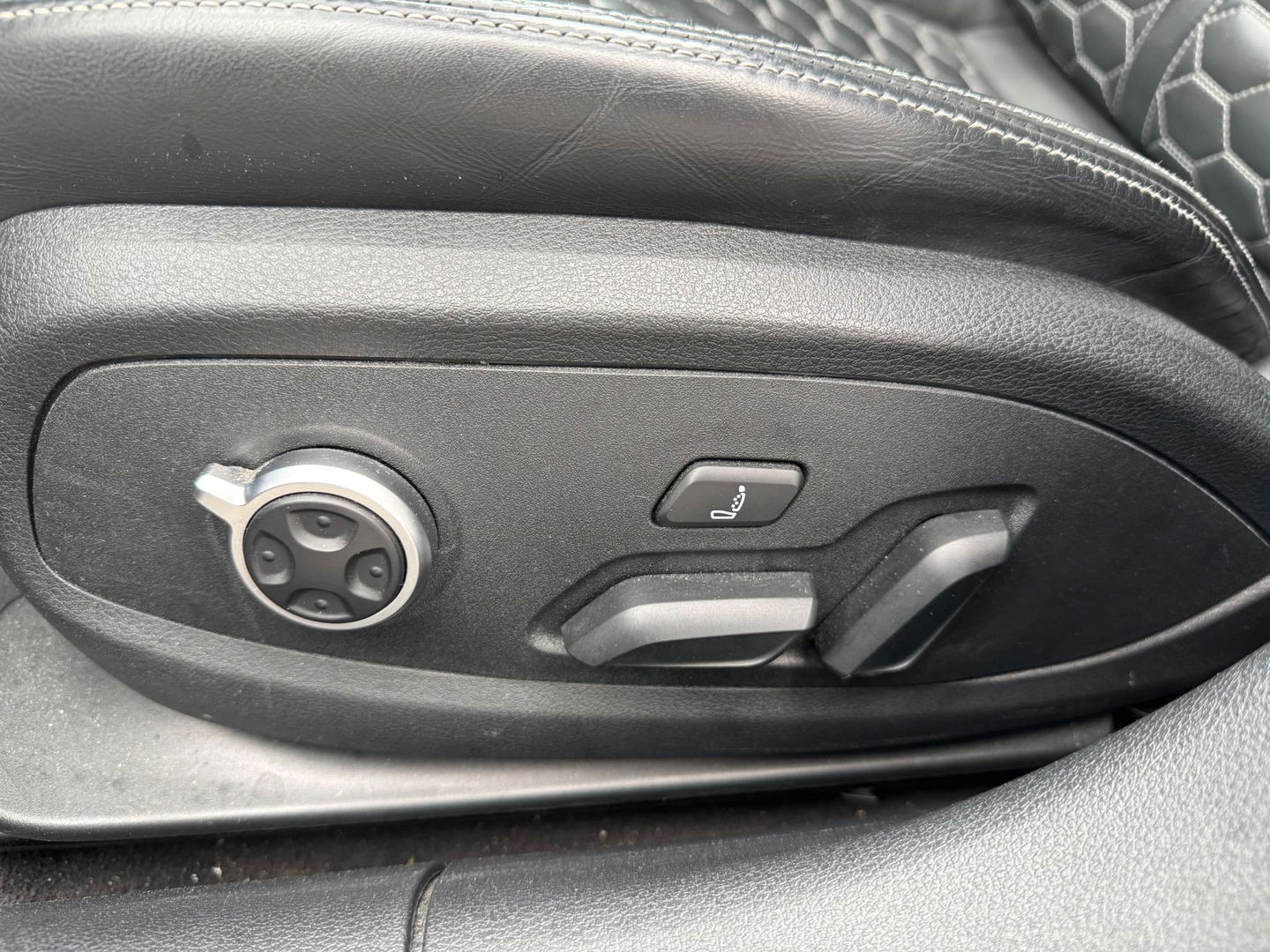 Audi A4 Avant 2.9 TFSI RS 4 quattro 450PK B&O 3D Pano Carbon Massage Leder