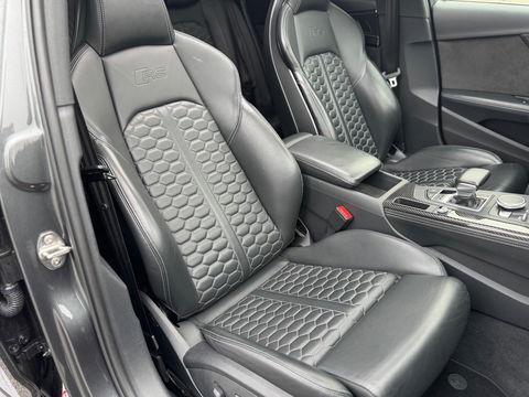 Audi A4 Avant 2.9 TFSI RS 4 quattro 450PK B&O 3D Pano Carbon Massage Leder