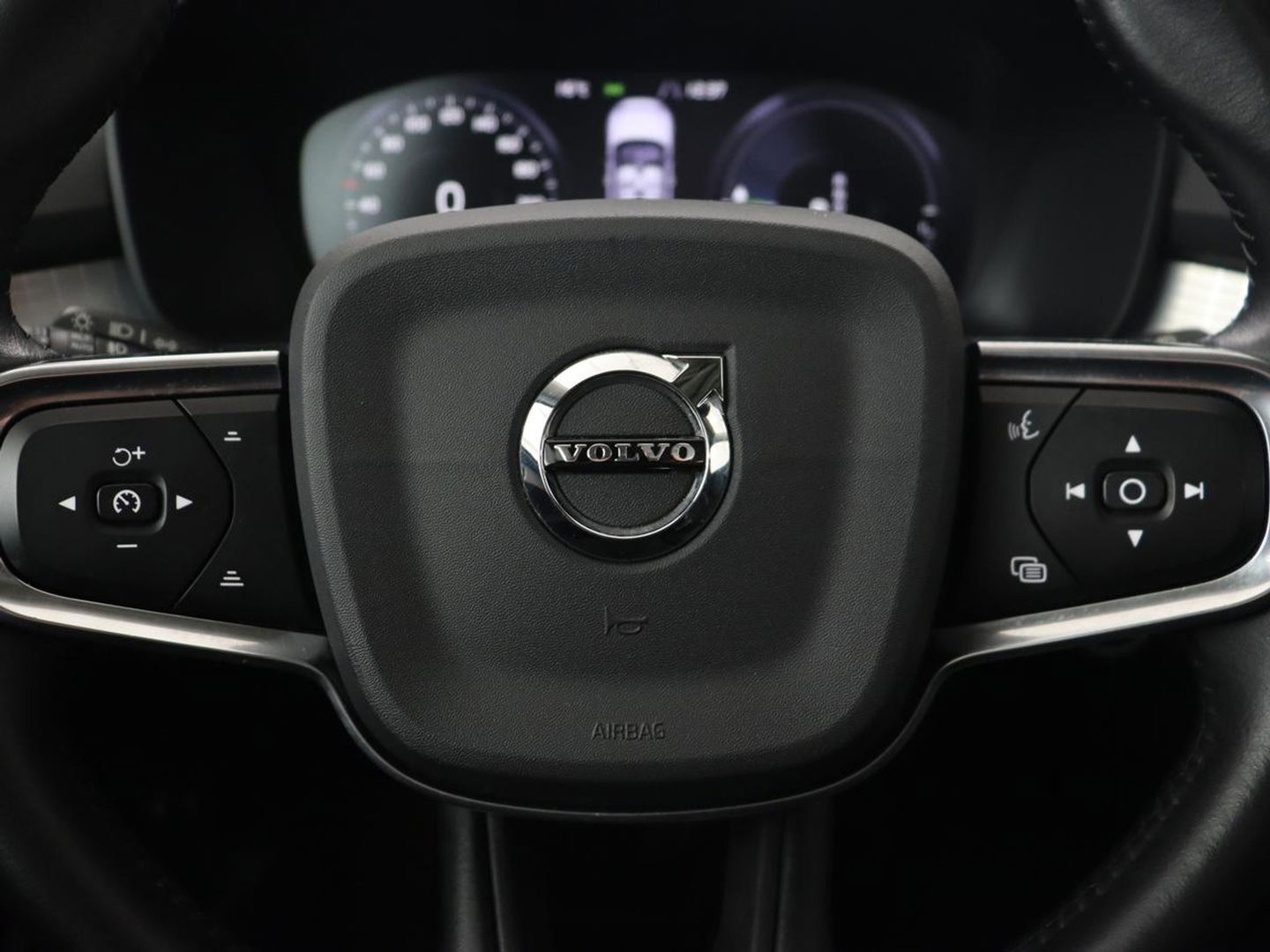 Volvo XC40 1.5 T5 Recharge Business Pro | Panoramadak | Adaptive cruise | Camera | Carplay | Half leder | Navigatie | Full LED | PHEV | Plug In