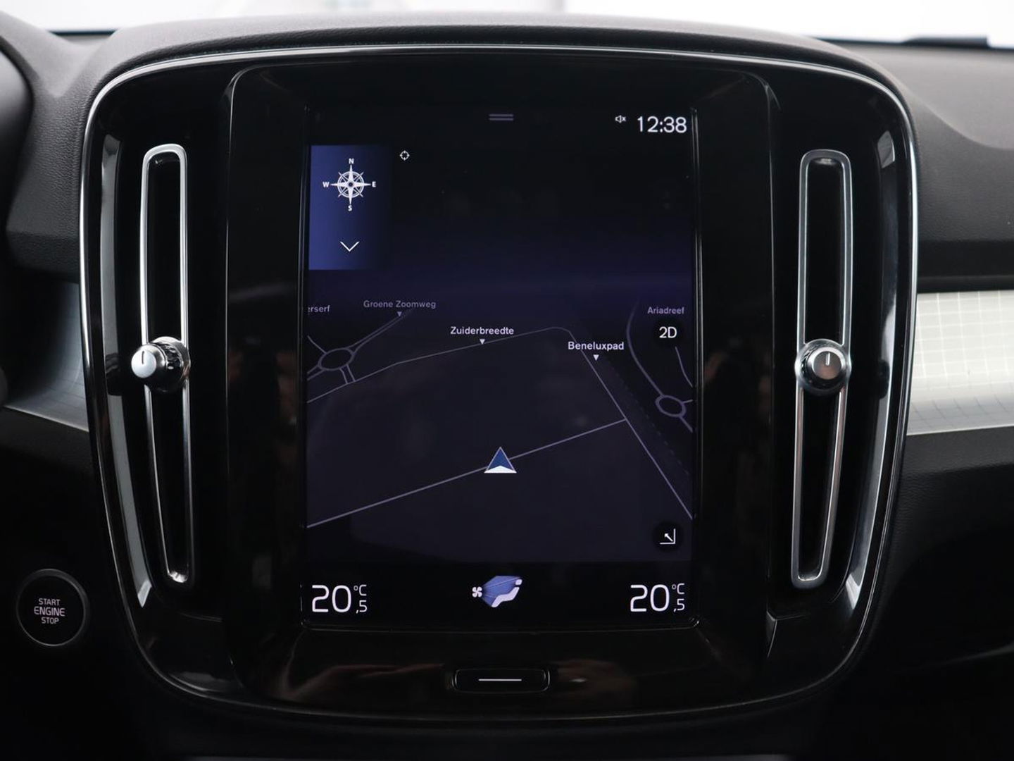 Volvo XC40 1.5 T5 Recharge Business Pro | Panoramadak | Adaptive cruise | Camera | Carplay | Half leder | Navigatie | Full LED | PHEV | Plug In