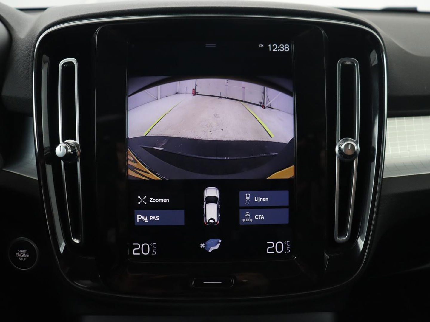 Volvo XC40 1.5 T5 Recharge Business Pro | Panoramadak | Adaptive cruise | Camera | Carplay | Half leder | Navigatie | Full LED | PHEV | Plug In