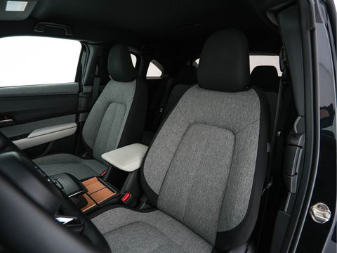 Mazda MX-30 e-SkyActiv EV 145 Advantage 36 kWh Aut. *HEAD-UP | ADAPTIVE-CRUISE | BLIND-SPOT | FULL-LED | HEATED-COMFORTSEATS | CAMERA | KEYLESS | DAB+ | NAVI-FULLMAP | ECC | PDC | 18''ALU*