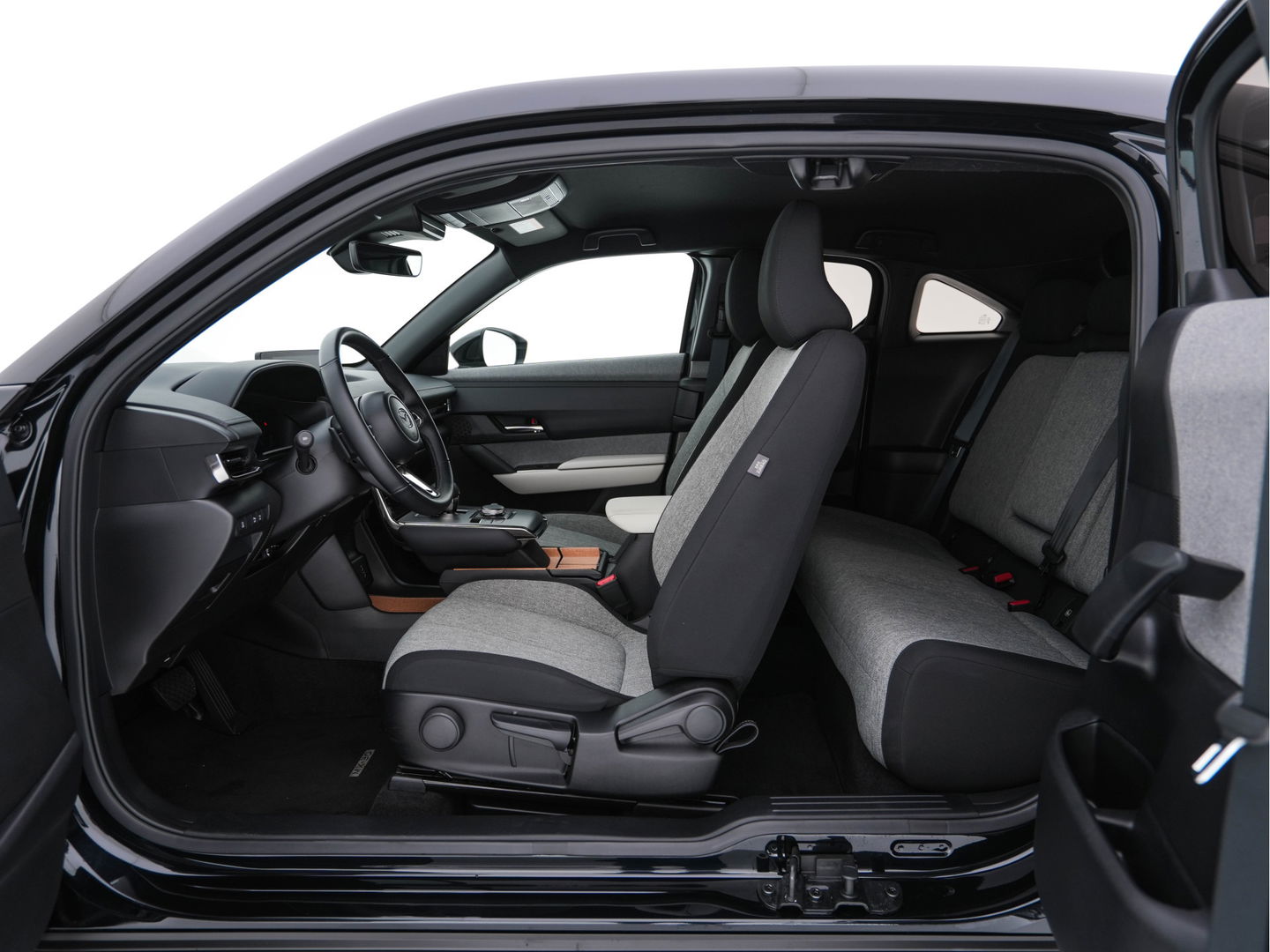 Mazda MX-30 e-SkyActiv EV 145 Advantage 36 kWh Aut. *HEAD-UP | ADAPTIVE-CRUISE | BLIND-SPOT | FULL-LED | HEATED-COMFORTSEATS | CAMERA | KEYLESS | DAB+ | NAVI-FULLMAP | ECC | PDC | 18''ALU*