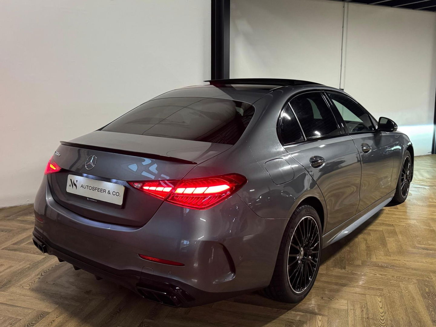 Mercedes-Benz C-Klasse 300 e AMG MEMORY HUD PANO VOL'