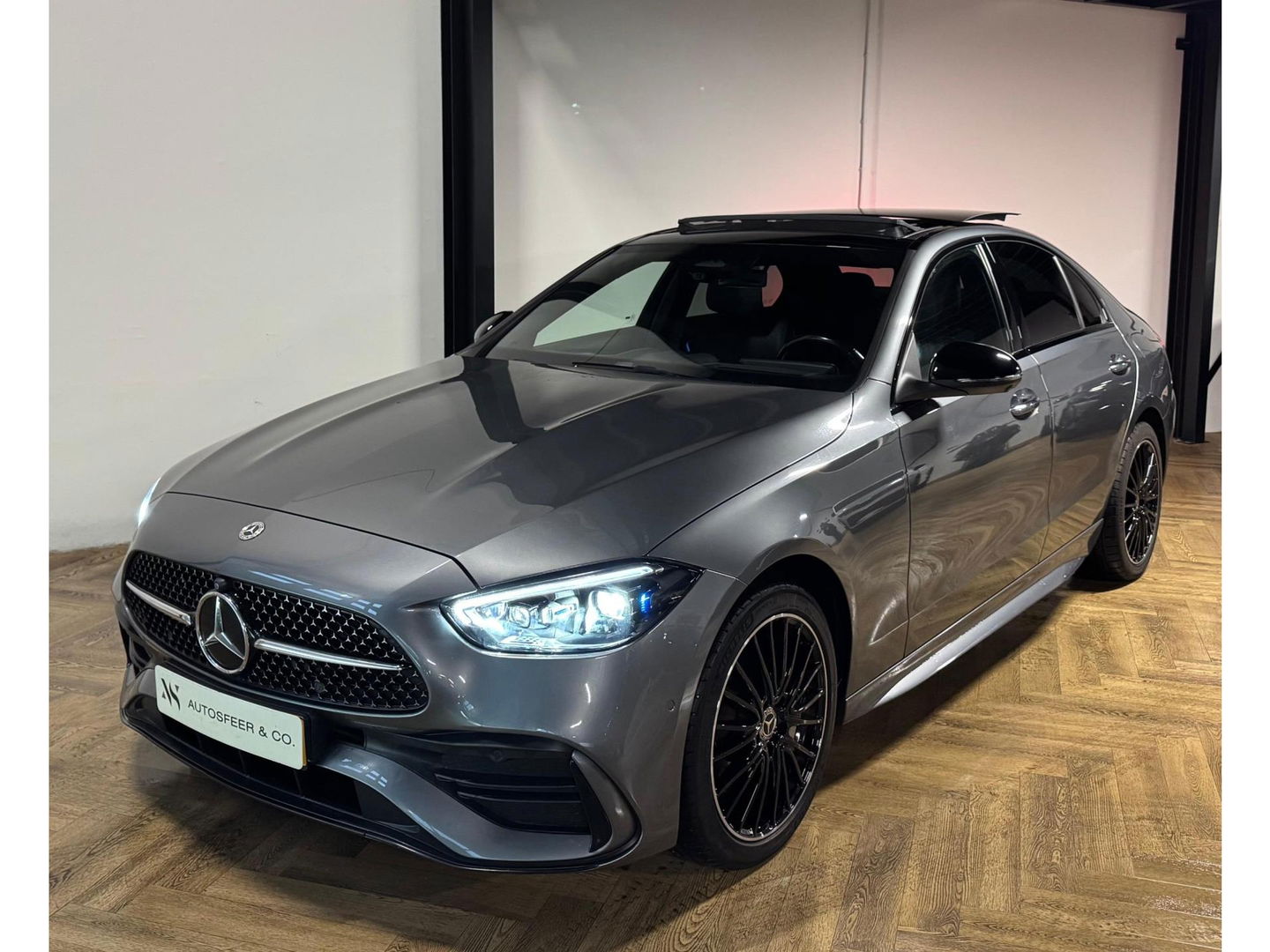 Mercedes-Benz C-Klasse 300 e AMG MEMORY HUD PANO VOL'