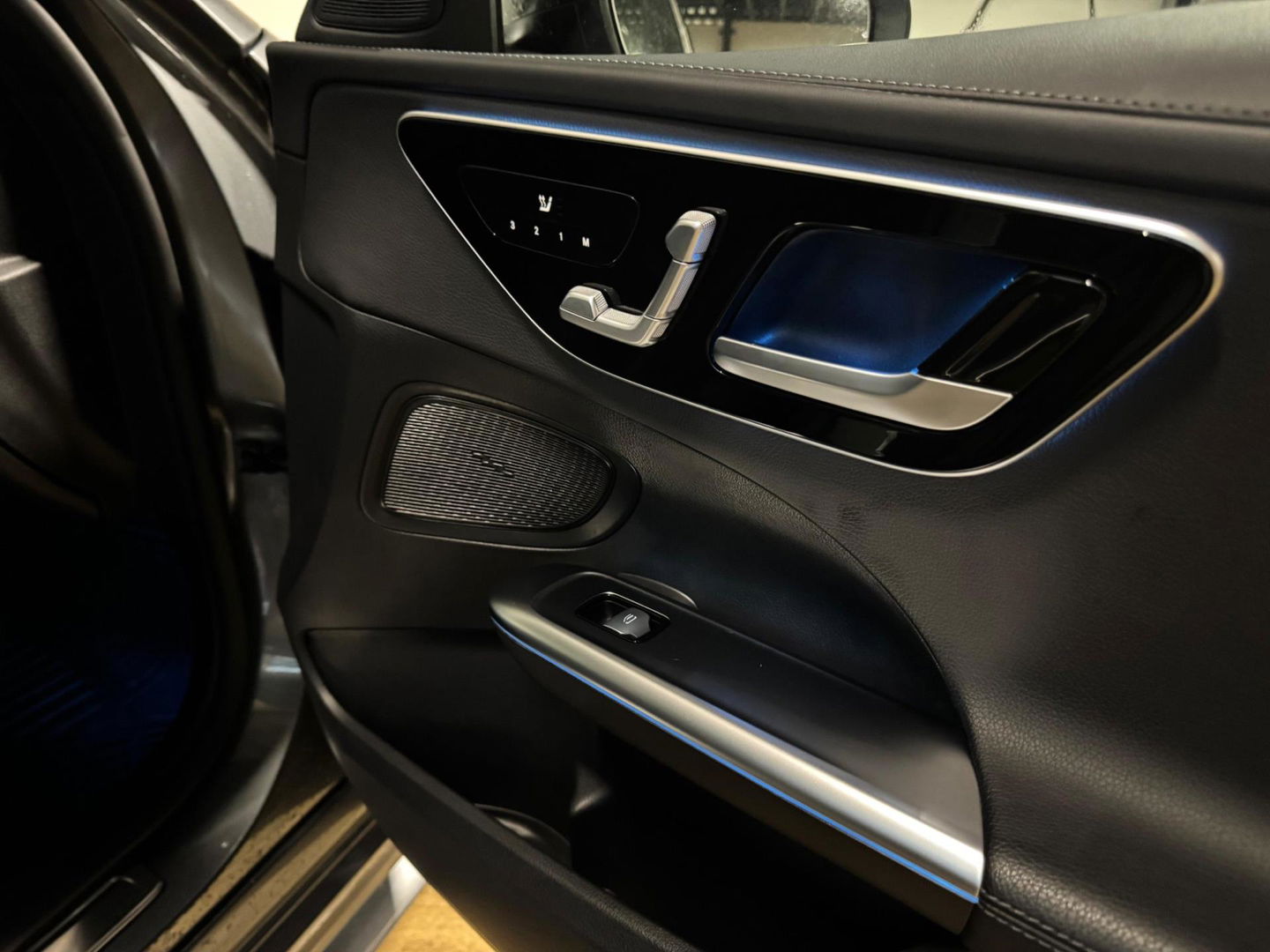 Mercedes-Benz C-Klasse 300 e AMG MEMORY HUD PANO VOL'