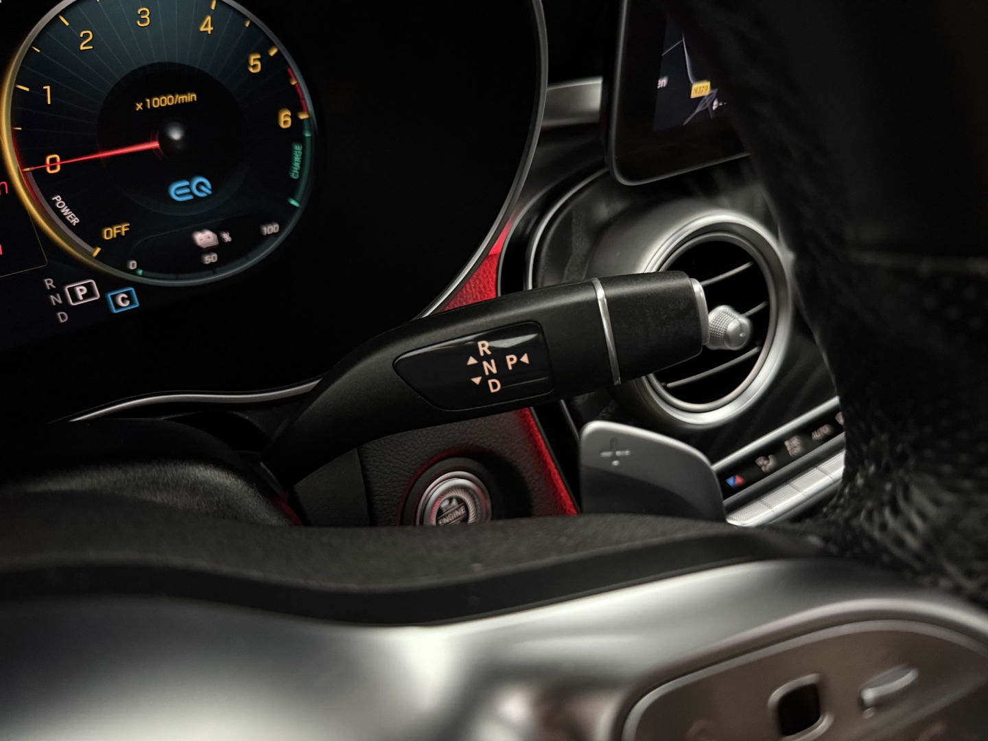 Mercedes-Benz GLC 300de 4MATIC Business Solution AMG | 306PK | Pano | Sfeerverl. | Camera | Virtual | Carplay | El.Trekh. | LED l Keyless