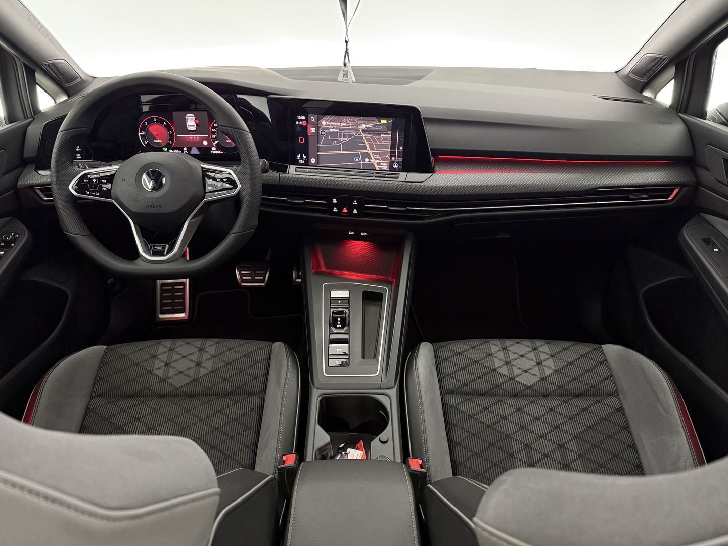 Volkswagen Golf 2.0 TDI R-Line | Pano | Sfeer | Virtual | Camera | Carplay | Stoel/Stuur verw. | NAP