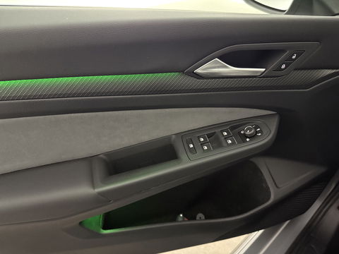 Volkswagen Golf 2.0 TDI R-Line | Pano | Sfeer | Virtual | Camera | Carplay | Stoel/Stuur verw. | NAP