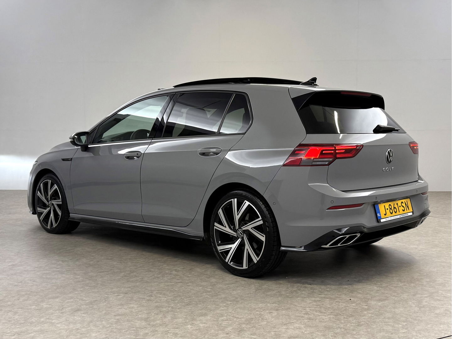 Volkswagen Golf 2.0 TDI R-Line | Pano | Sfeer | Virtual | Camera | Carplay | Stoel/Stuur verw. | NAP