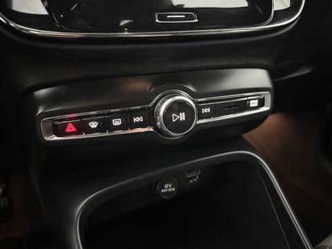 Volvo XC40 1.5 T5 Inscription | Camera | Carplay | Cruise | Trekh. | Virtual | Navi | Parkeersens. | Dodehoek