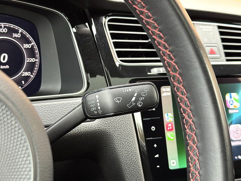 Volkswagen Golf 2.0 TSI GTI Performance | 245 PK! | Panoramadak | Dynaudio | Leder | Apple Carplay | Android Auto | Adaptieve Cruise Control | Lane Assist | Camera | Dodehoeksensor |