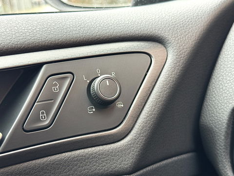 Volkswagen Golf 2.0 TSI GTI Performance | 245 PK! | Panoramadak | Dynaudio | Leder | Apple Carplay | Android Auto | Adaptieve Cruise Control | Lane Assist | Camera | Dodehoeksensor |