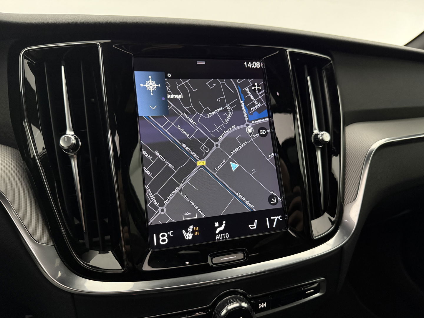 Volvo V60 2.0 T6 Recharge 340PK AWD R-Design | Pano | H/K | Virtual | Carplay | Memory | Camera | Stoel/Stuurverw. | Keyless | NAP