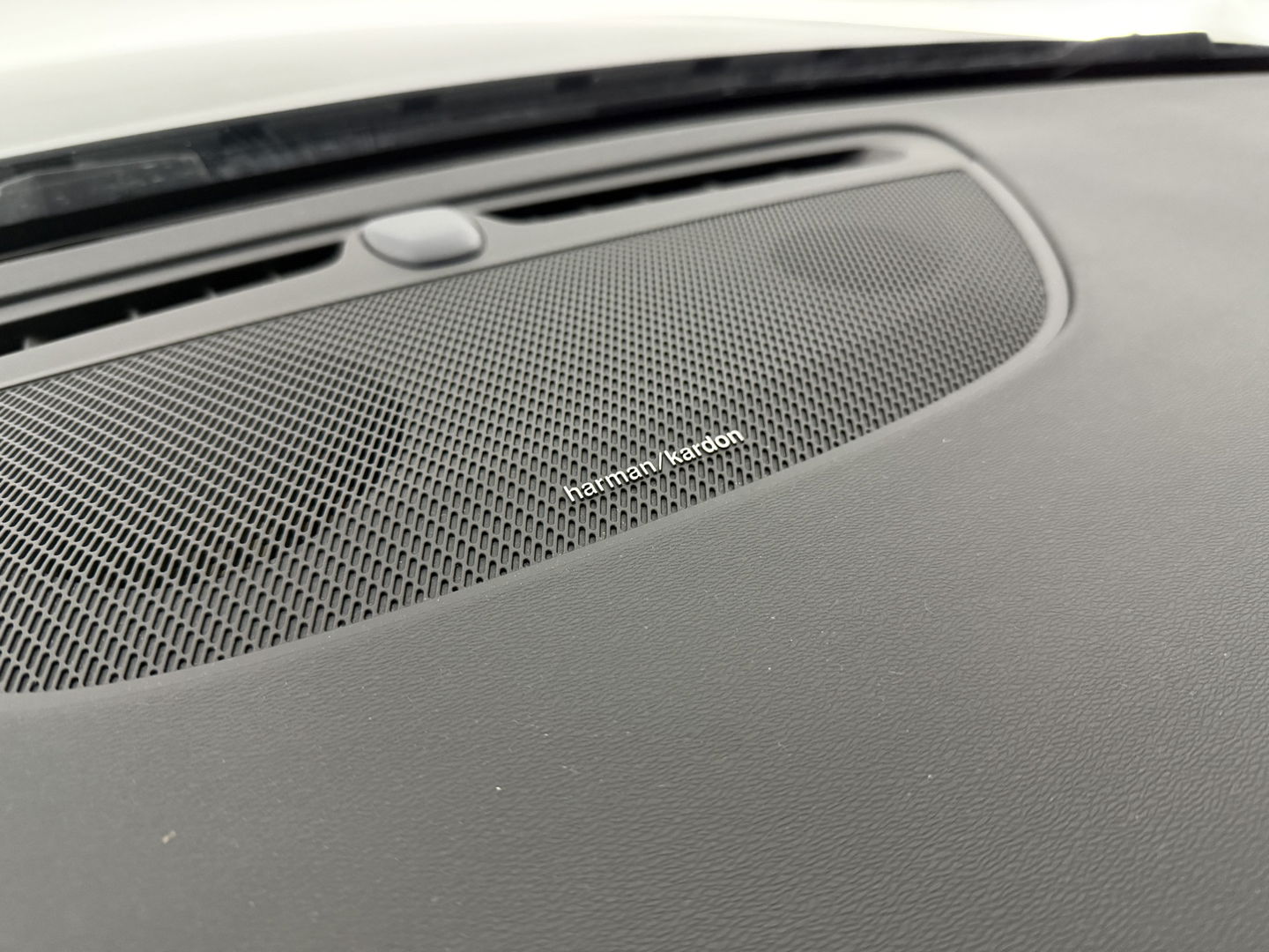 Volvo V60 2.0 T6 Recharge 340PK AWD R-Design | Pano | H/K | Virtual | Carplay | Memory | Camera | Stoel/Stuurverw. | Keyless | NAP