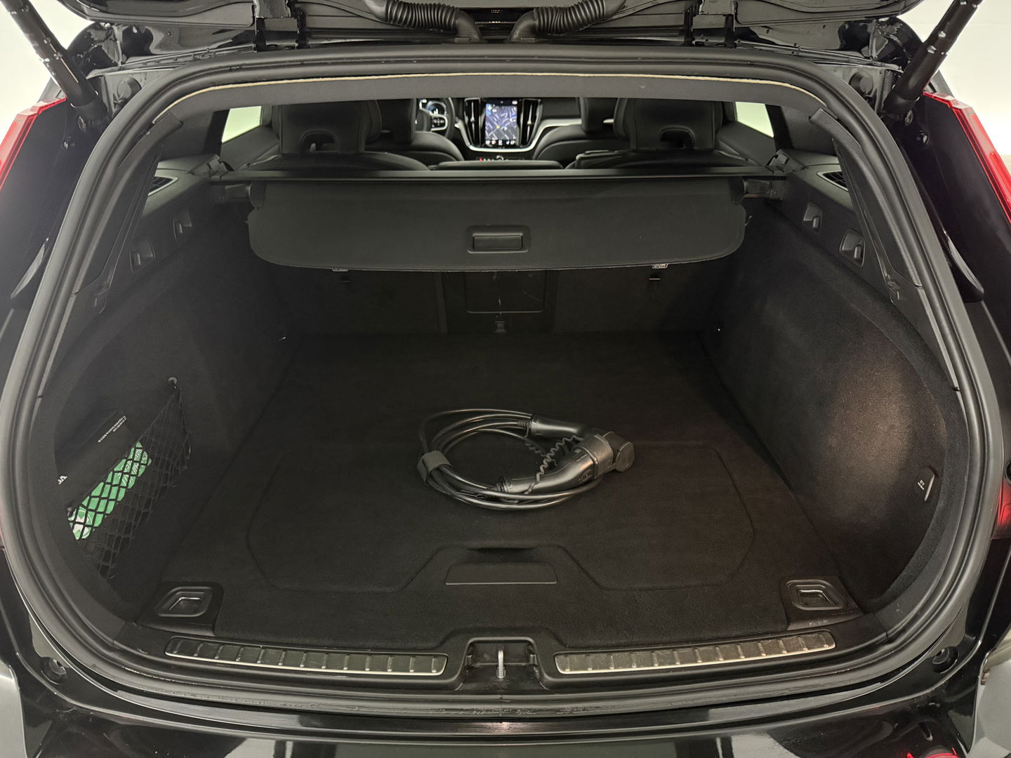 Volvo V60 2.0 T6 Recharge 340PK AWD R-Design | Pano | H/K | Virtual | Carplay | Memory | Camera | Stoel/Stuurverw. | Keyless | NAP