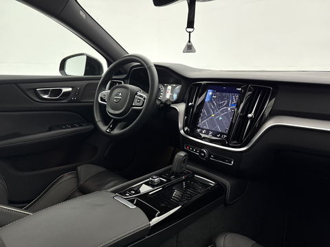 Volvo V60 2.0 T6 Recharge 340PK AWD R-Design | Pano | H/K | Virtual | Carplay | Memory | Camera | Stoel/Stuurverw. | Keyless | NAP