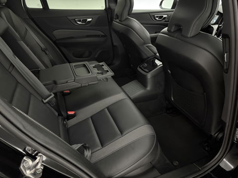 Volvo V60 2.0 T6 Recharge 340PK AWD R-Design | Pano | H/K | Virtual | Carplay | Memory | Camera | Stoel/Stuurverw. | Keyless | NAP