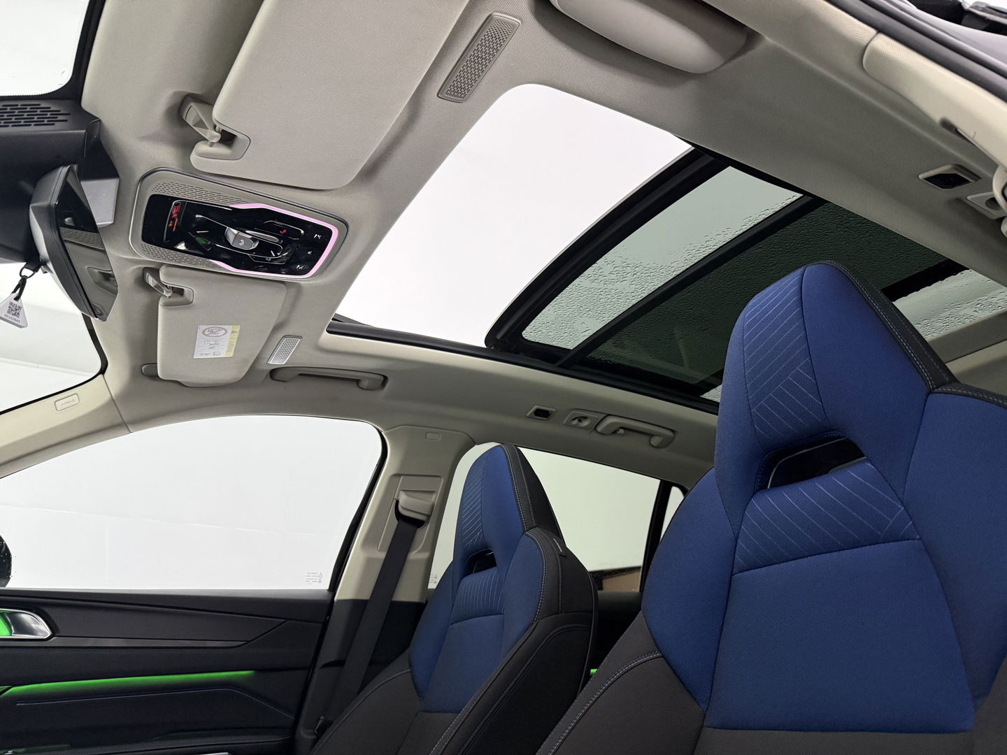 Lynk Co 01 1.5 Black Edition | SOH 93% | Pano | Sfeerverl. | 360° | Memory | Virtual | Carplay | Adap. Cruise | NAP