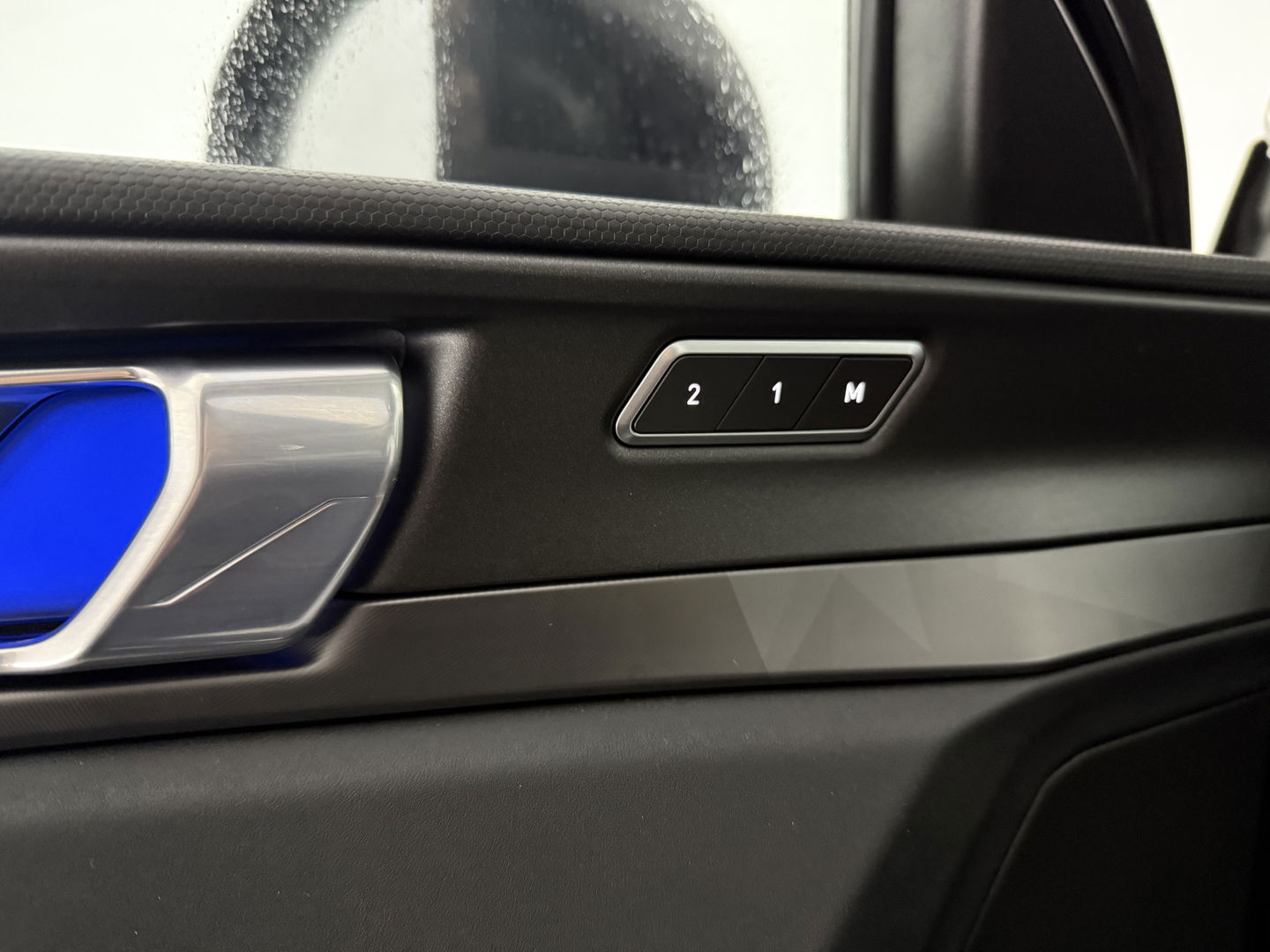 Lynk Co 01 1.5 Black Edition | SOH 93% | Pano | Sfeerverl. | 360° | Memory | Virtual | Carplay | Adap. Cruise | NAP