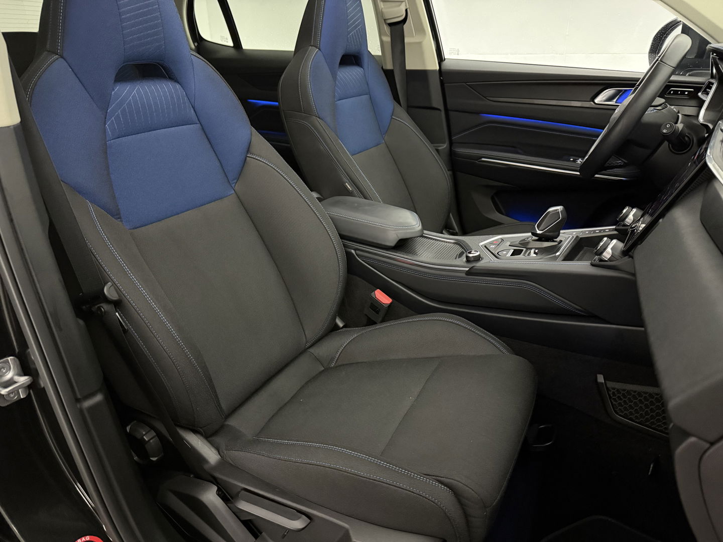 Lynk Co 01 1.5 Black Edition | SOH 93% | Pano | Sfeerverl. | 360° | Memory | Virtual | Carplay | Adap. Cruise | NAP