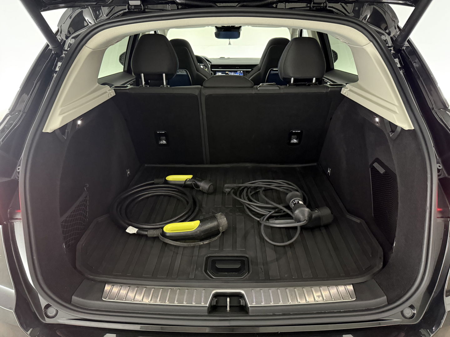 Lynk Co 01 1.5 Black Edition | SOH 93% | Pano | Sfeerverl. | 360° | Memory | Virtual | Carplay | Adap. Cruise | NAP