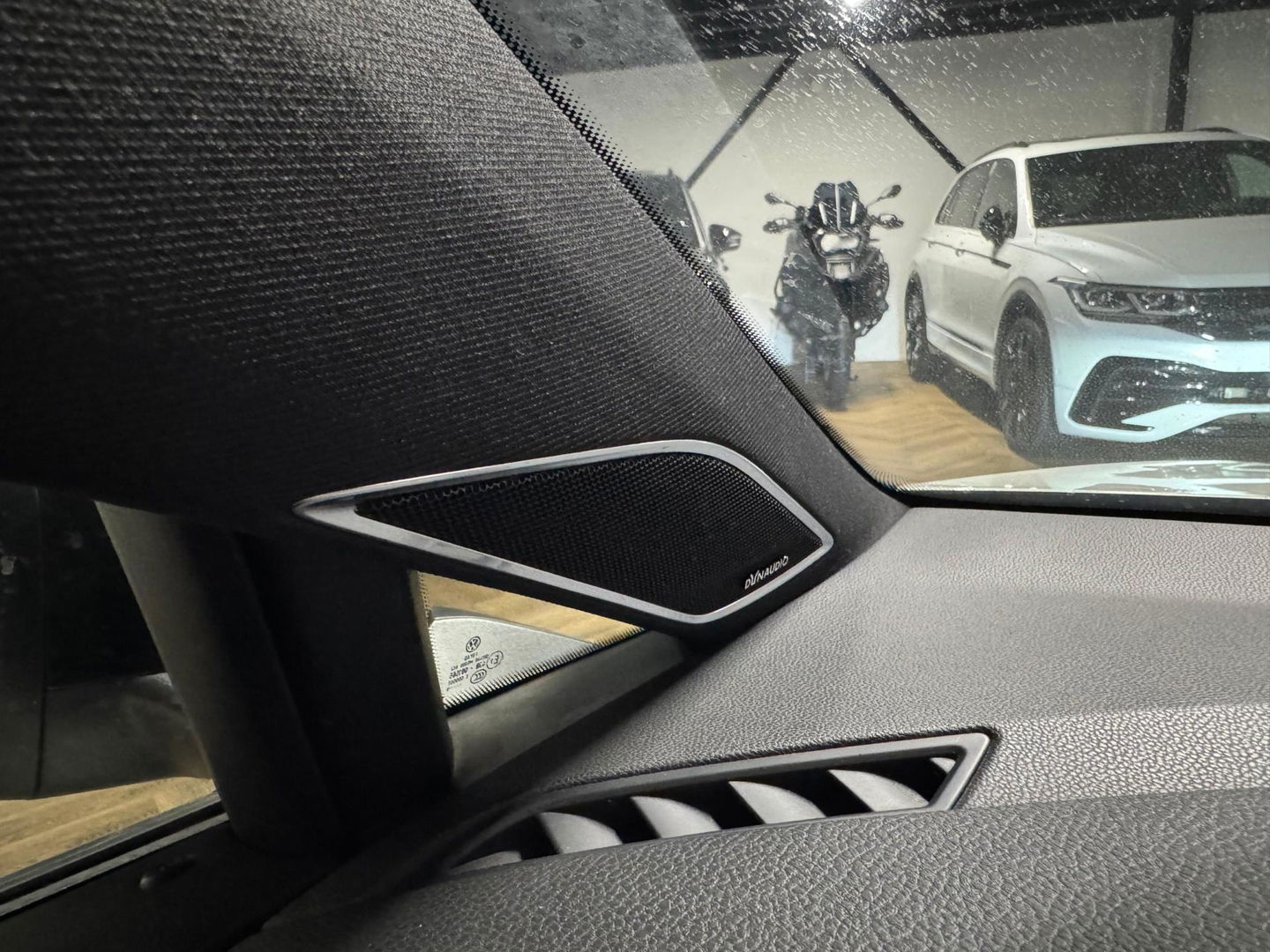 Volkswagen Golf 2.0 TSI GTI TCR PANO KEYLESS VOL'