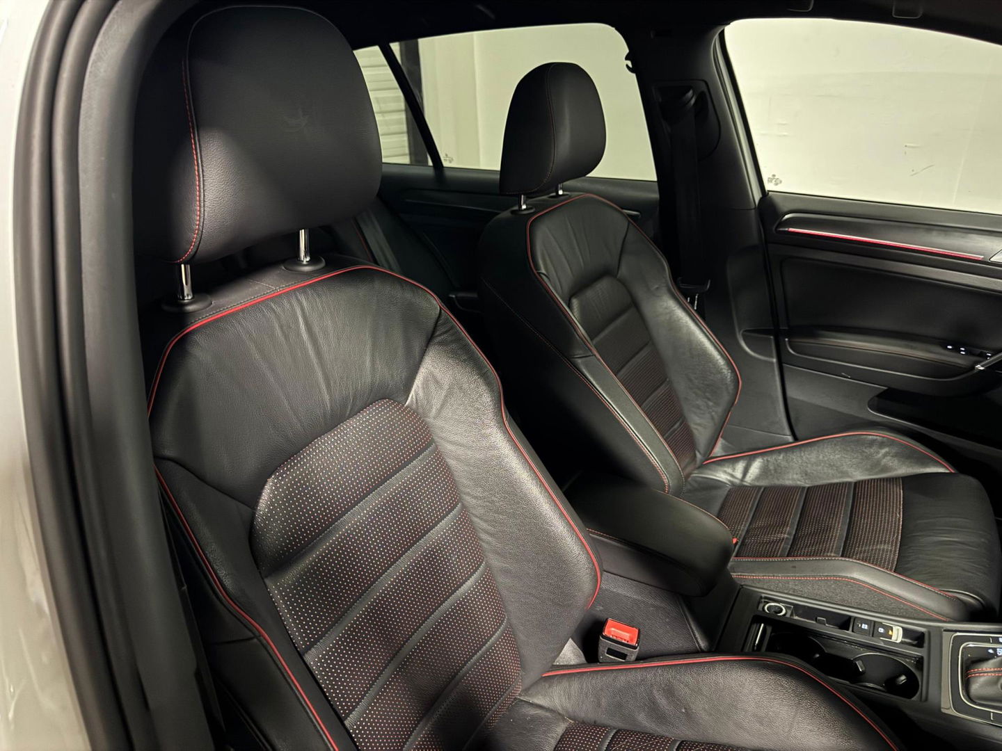 Volkswagen Golf 2.0 TSI GTI TCR PANO KEYLESS VOL'