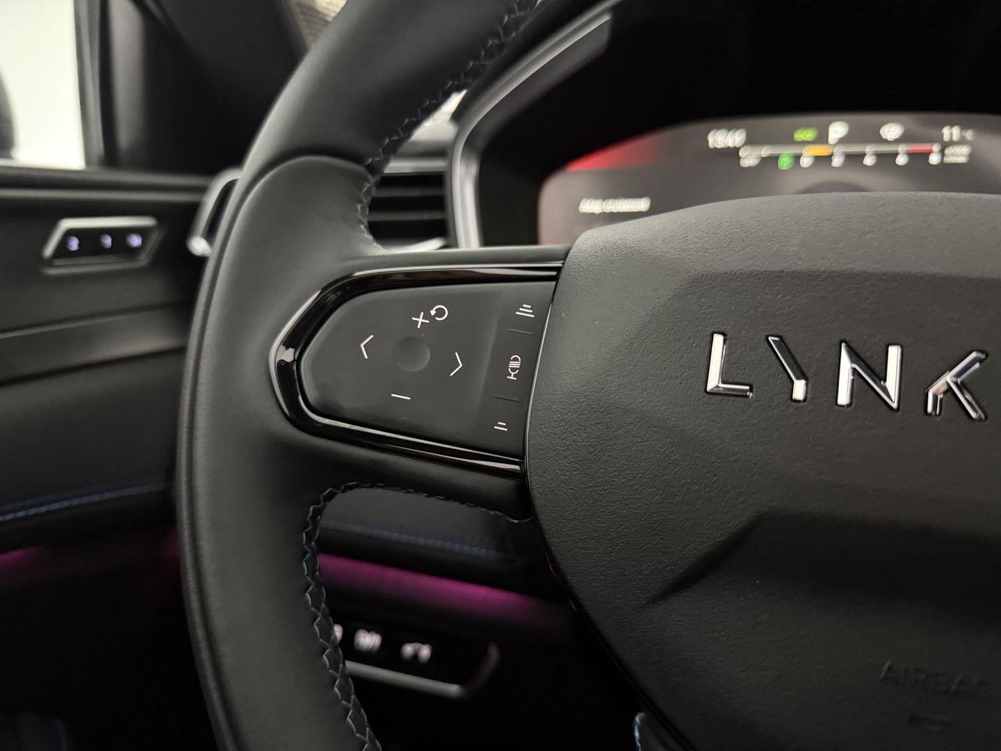 Lynk Co 01 1.5 | SOH 95% | Pano | Sfeer | 360° | Virtual | Memory | Adap. Cruise | Carplay