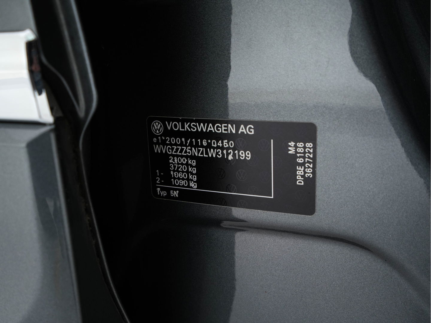 Volkswagen Tiguan 1.5 TSI R-Line Comfortline Business (INCL-BTW) *PANO | FULL-LED | ADAPTIVE-CRUISE | DIGI-COCKPIT | HEATED-COMFORTSEATS | NAV-FULLMAP | DAB+ | TOWBAR | PRIVACY-GLASS | ECC | PDC | 19''ALU*