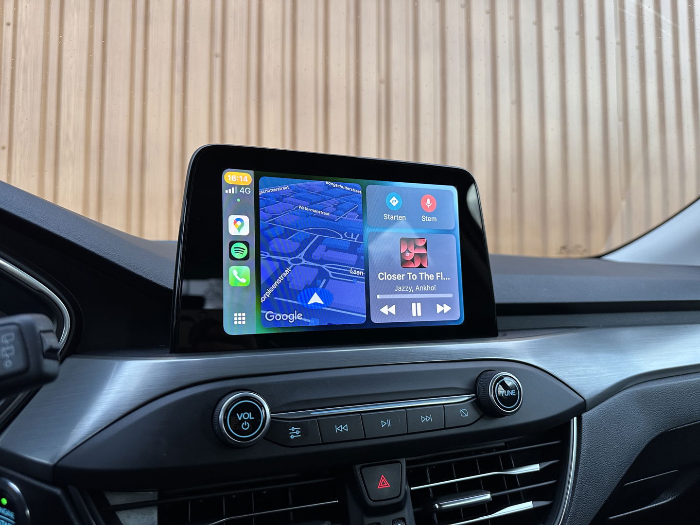 Ford Focus 1.0 EcoBoost Titanium Business | Adaptive Cruise Control | Parkeersensoren | Apple Carplay | Android Auto | Keyless | Afn. Trekhaak | Rijmodus Regeling | Airconditioning