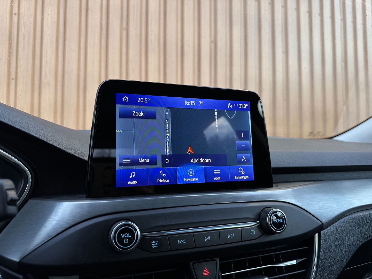 Ford Focus 1.0 EcoBoost Titanium Business | Adaptive Cruise Control | Parkeersensoren | Apple Carplay | Android Auto | Keyless | Afn. Trekhaak | Rijmodus Regeling | Airconditioning