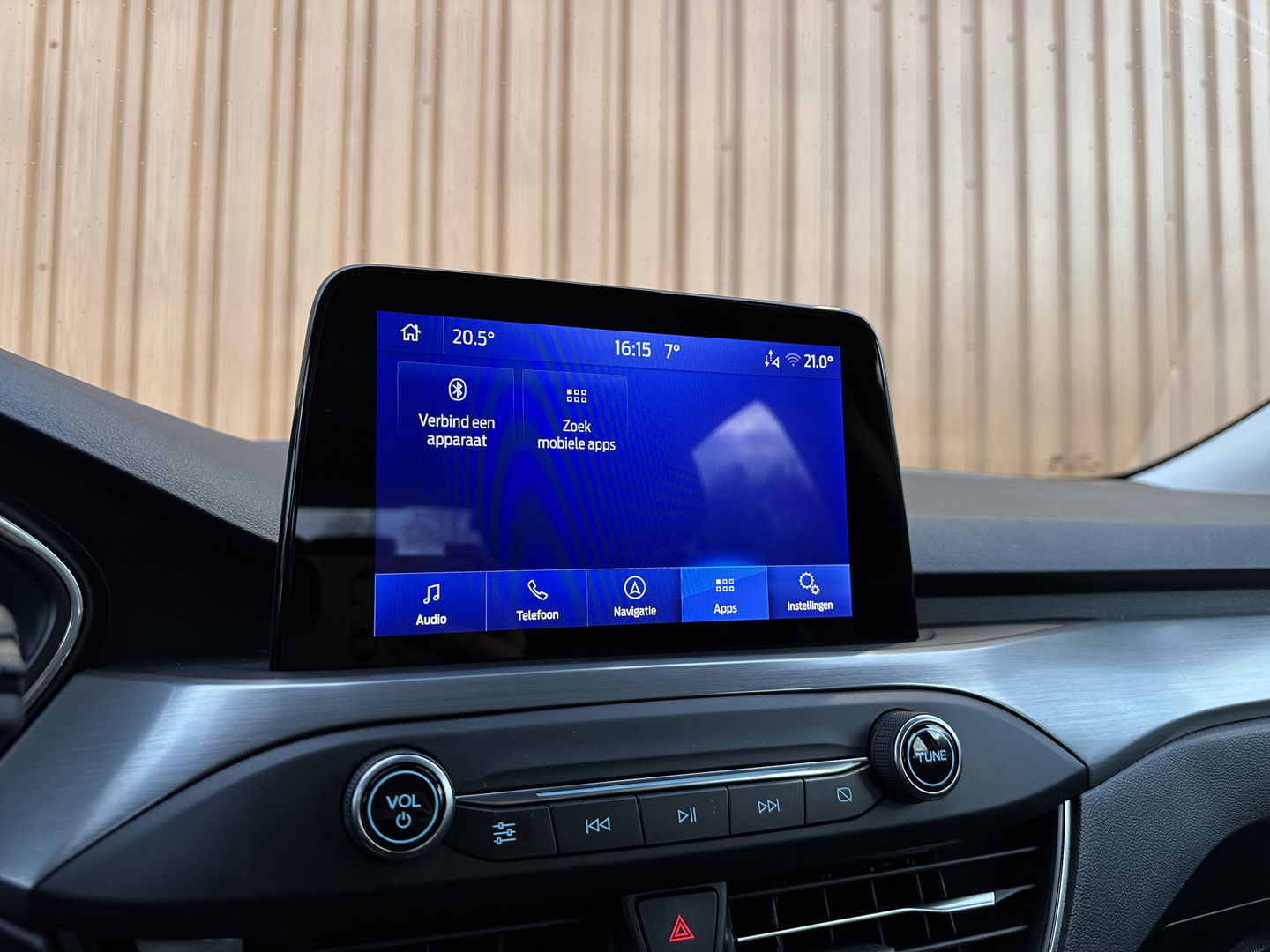 Ford Focus 1.0 EcoBoost Titanium Business | Adaptive Cruise Control | Parkeersensoren | Apple Carplay | Android Auto | Keyless | Afn. Trekhaak | Rijmodus Regeling | Airconditioning
