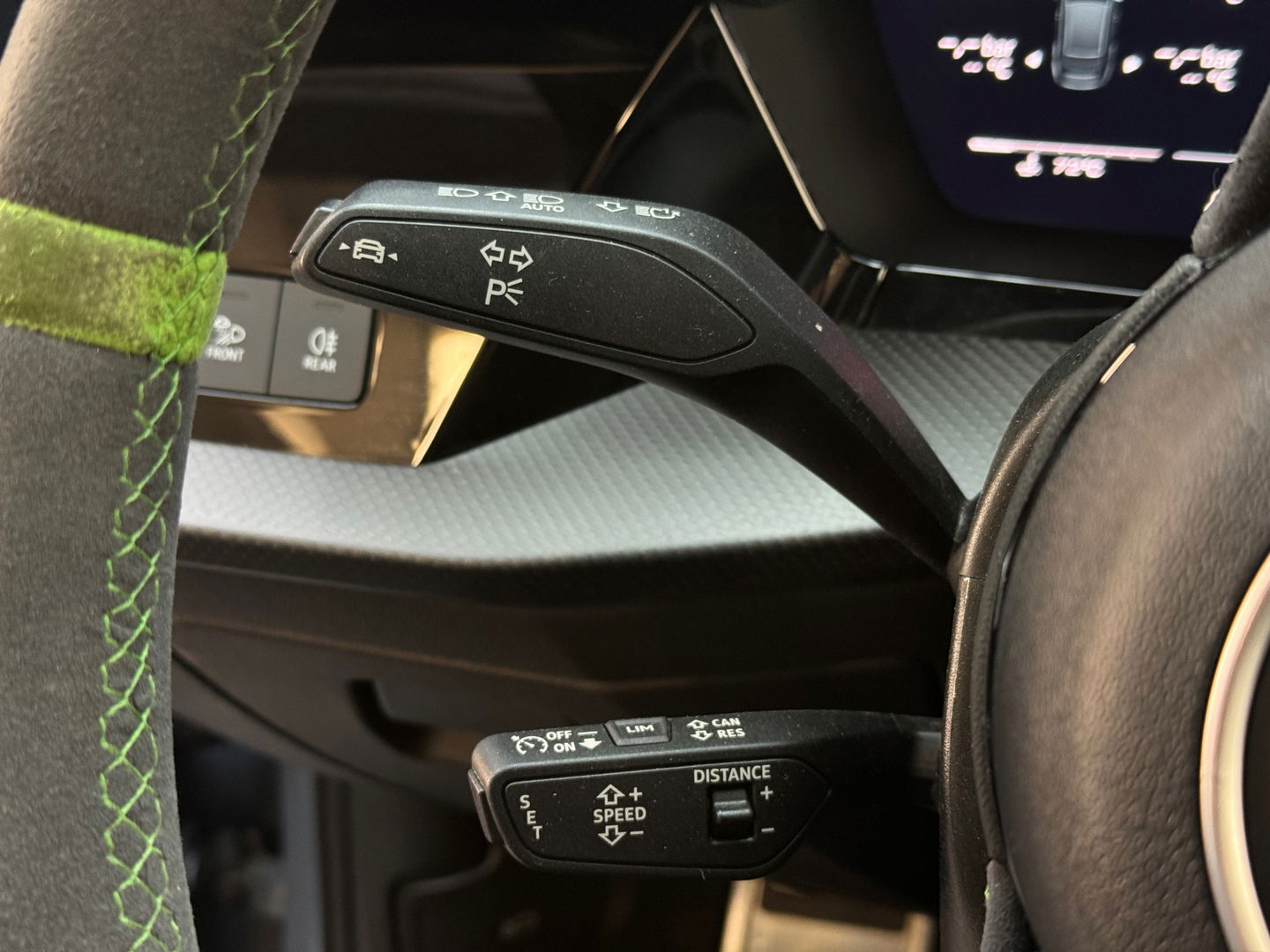 Audi RS3 Limousine 2.5 TFSI quattro Pano|Ceramic|HuD|B&O|Key