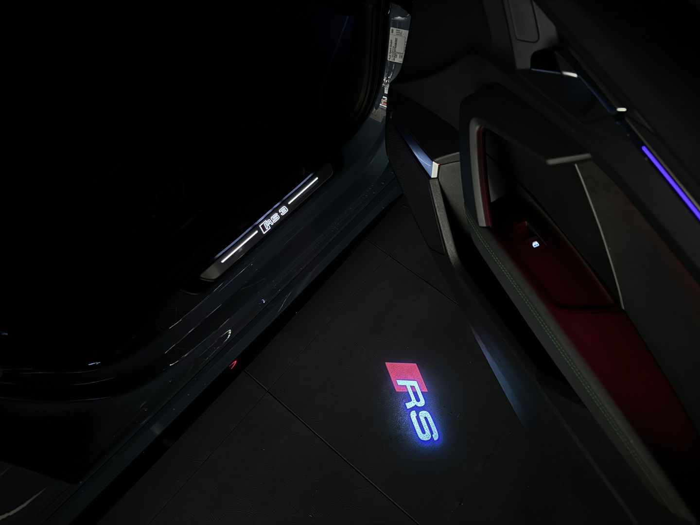 Audi RS3 Limousine 2.5 TFSI quattro Pano|Ceramic|HuD|B&O|Key