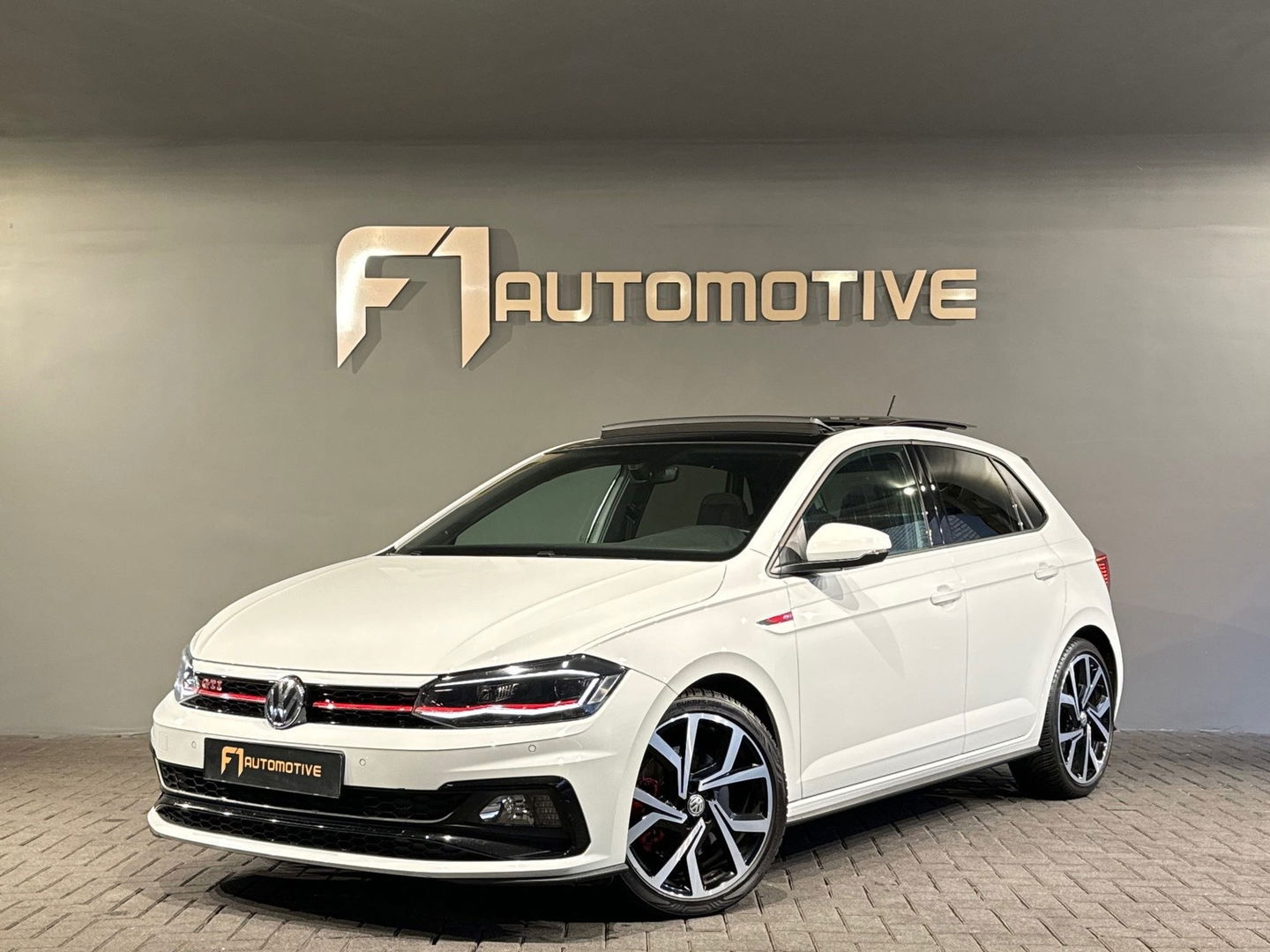Volkswagen Polo 2.0 TSI GTI Pano|Beats|Sfeer|ACC|Virtual