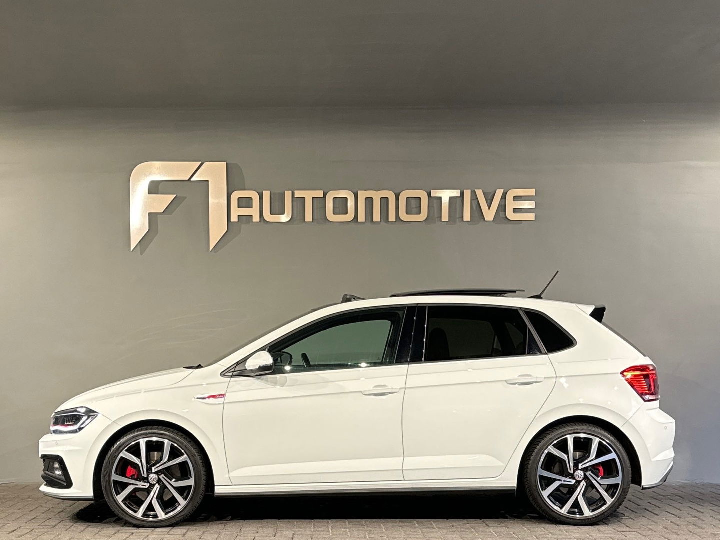 Volkswagen Polo 2.0 TSI GTI Pano|Beats|Sfeer|ACC|Virtual