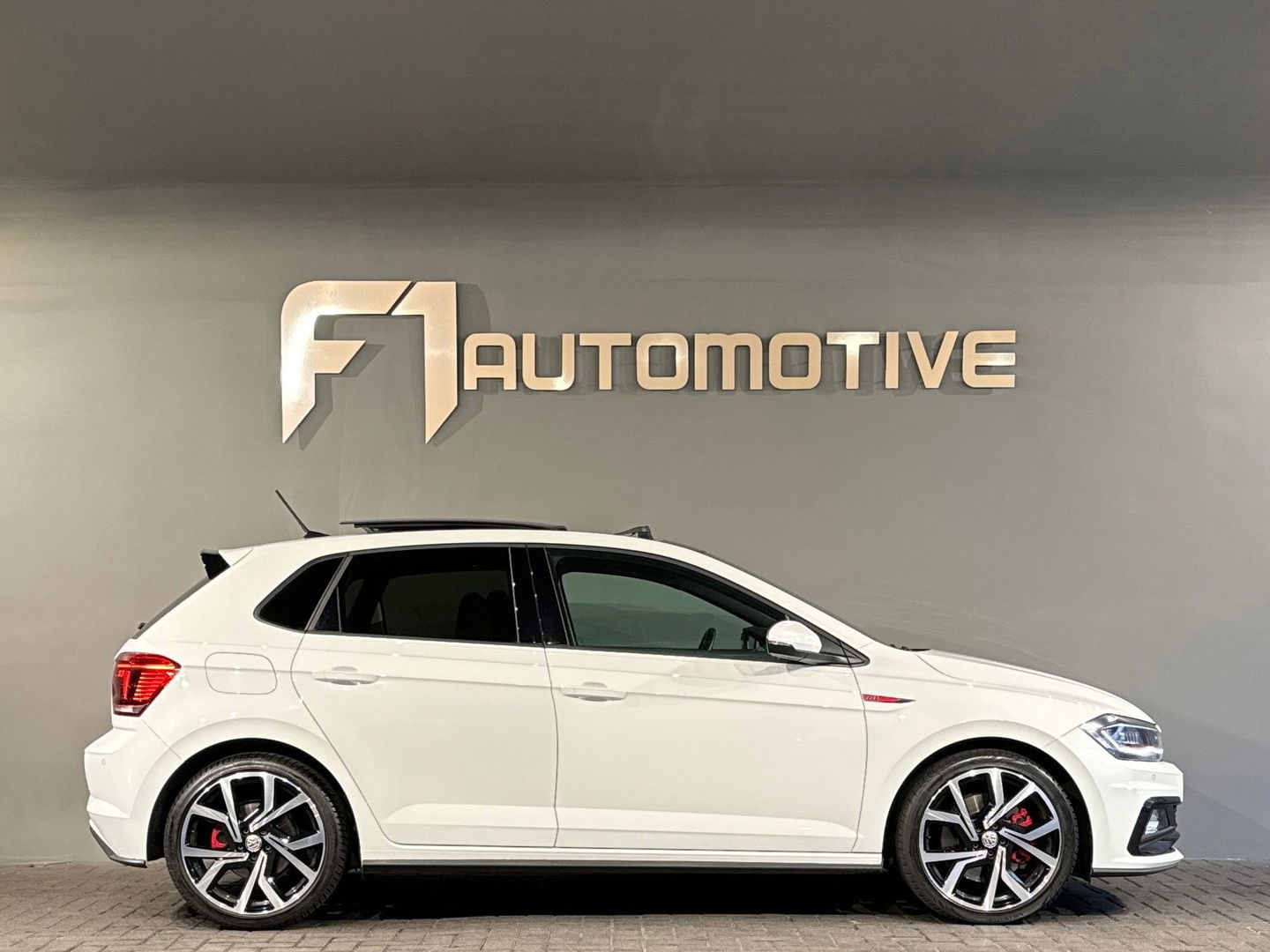 Volkswagen Polo 2.0 TSI GTI Pano|Beats|Sfeer|ACC|Virtual